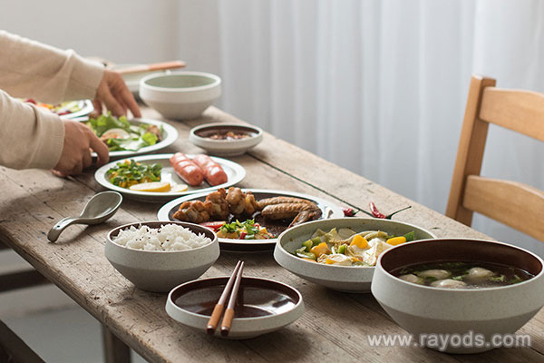 标准月子餐一天吃几顿 一日只吃三餐就够了吗