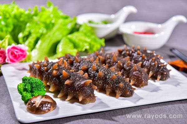 坐月子可以吃海参吗？