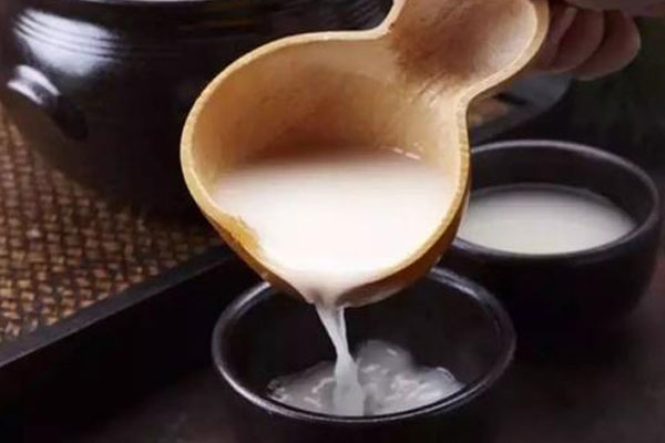 坐月子可以喝米酒吗？坐月子喝米酒的好处