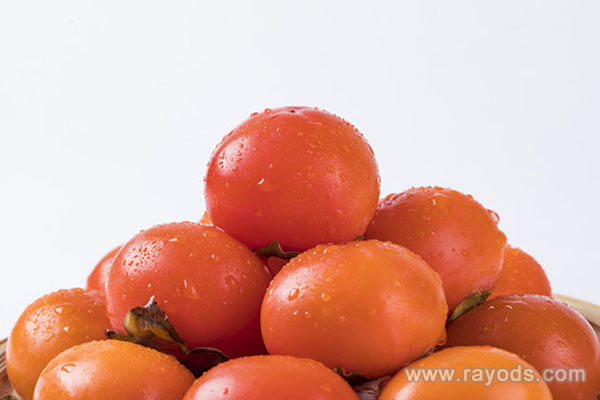 哺乳期能吃柿子吗 哺乳妈妈吃柿子注意事项