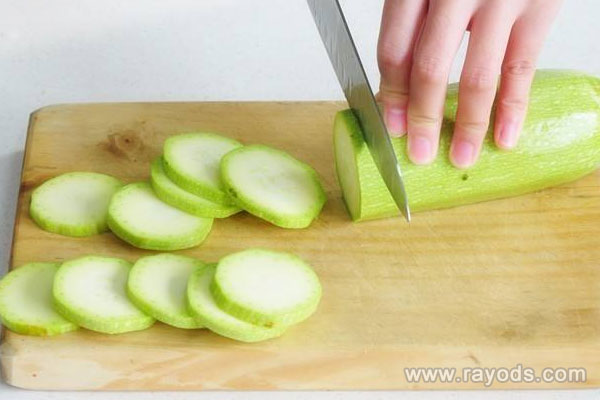 孕妇可不可以吃西葫芦？西葫芦的功效与作用详细介绍