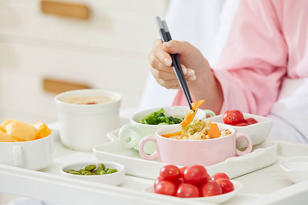 产后奶少不用愁要想做月子下奶快,8种催奶下奶快的汤