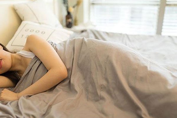 坐月子可以睡凉席吗？