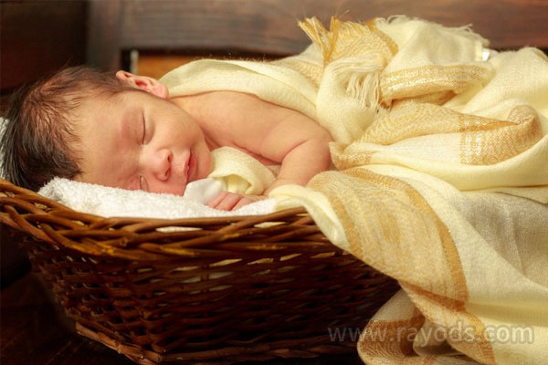 江门市月嫂收费标准是什么，请月嫂的好处有什么