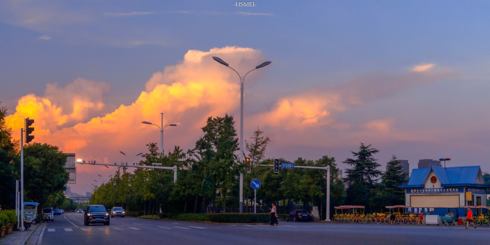 下班路上的晚霞风景图片高清|比日落还要温柔