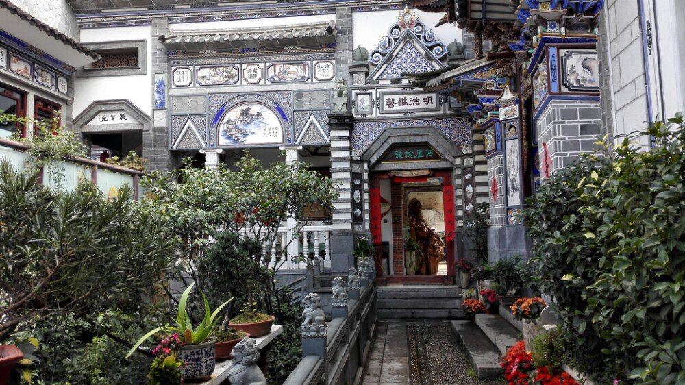 大理张家花园古建筑风格图片