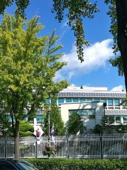 韩国总统府青瓦台前广场图片 首尔青瓦台旅游景点真实风景照片