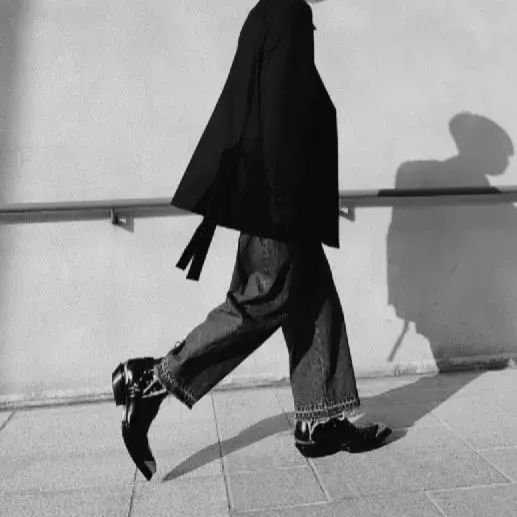 帅气是种氛围，不露脸宝藏男孩头像图片