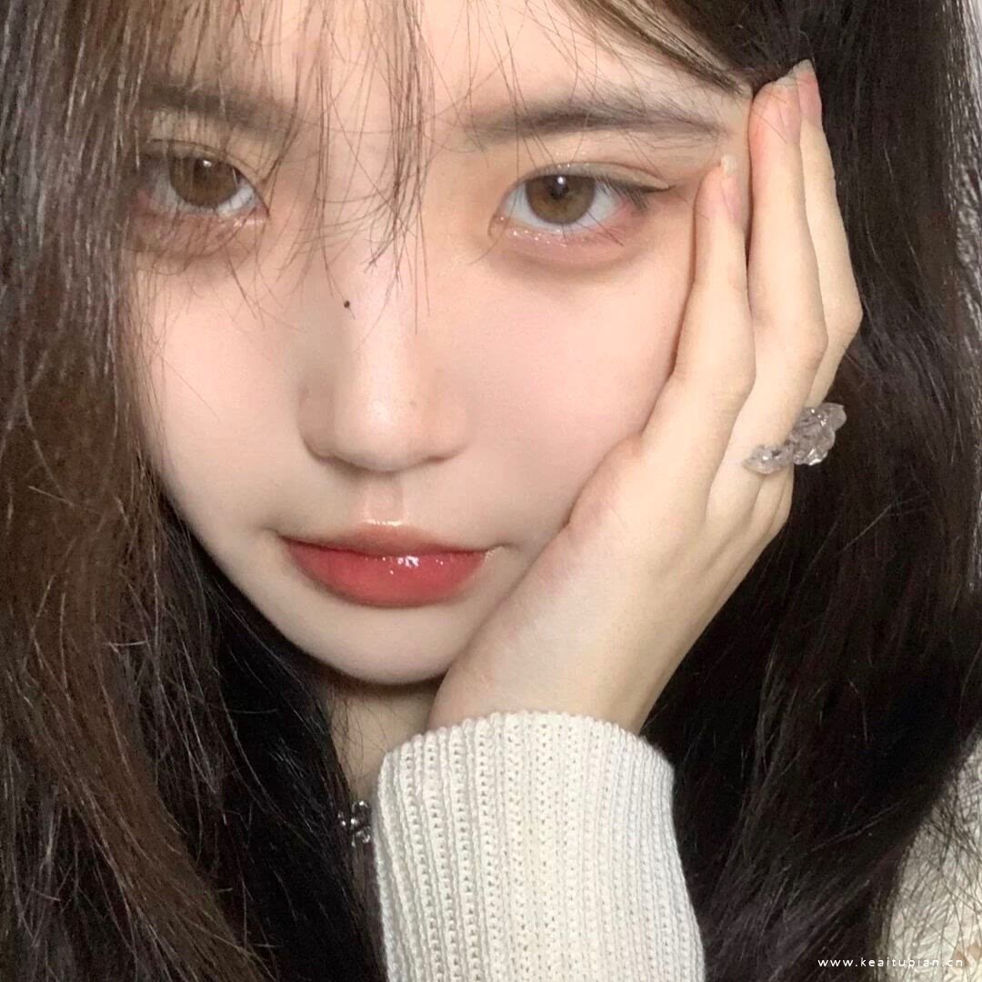 森系温柔甜美的女生气质高级微信头像图片