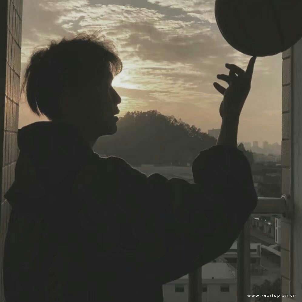 精选高冷气质男生qq微信头像图片