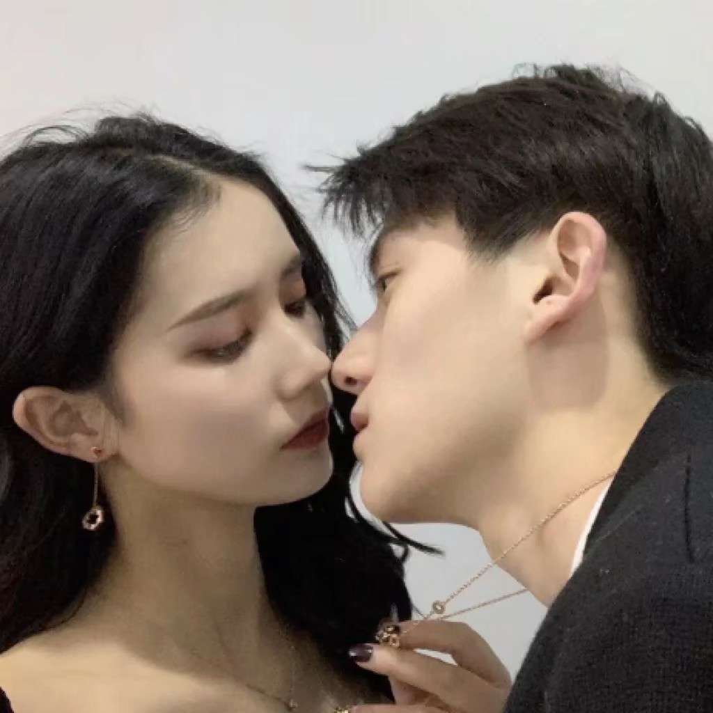 甜蜜绝配小情侣真人高清头像图片