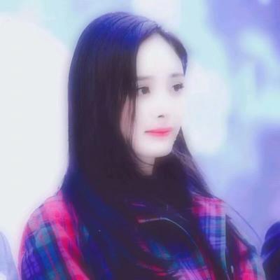 漂亮迷人的美女明星杨幂微博头像图片