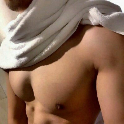 健身男生肌肉生活照真实的头像图片