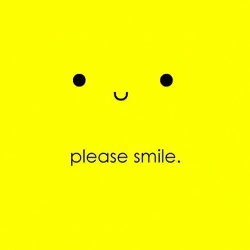 每天都要保持微笑黄色背景笑脸简约头像图片