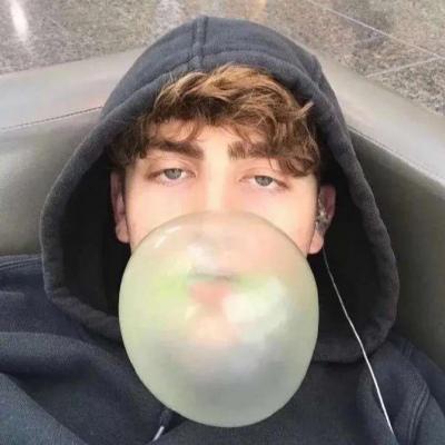 超级帅的欧美男生自拍微信头像