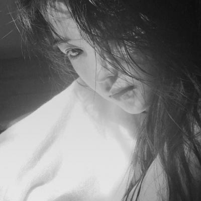 女生伤感个性经典qq黑色高清头像图片