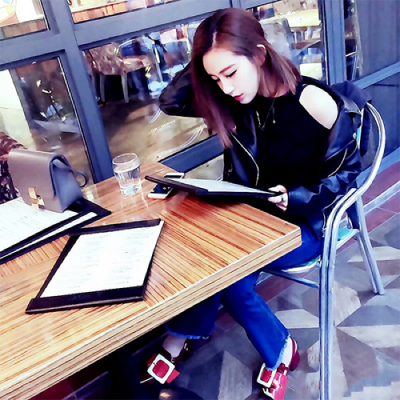 微信经典热门网络美女头像图片