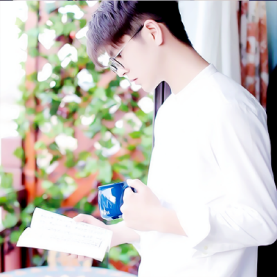 看起来很温柔的清秀型帅哥头像图片