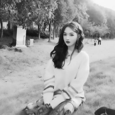 个性高冷的黑白女生梦幻高清头像