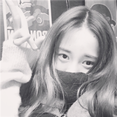 黑白头像女生真人高冷霸气