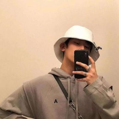 好看的高冷气质男生个性经典微信高清头像图片