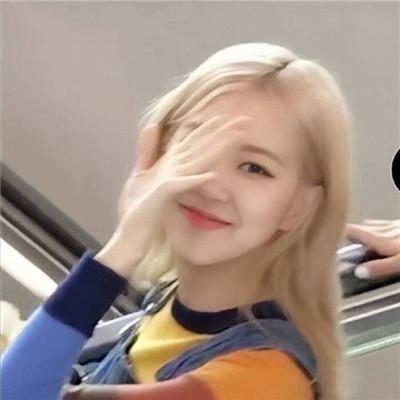 笑起来好甜好治愈的漂亮女生头像图片