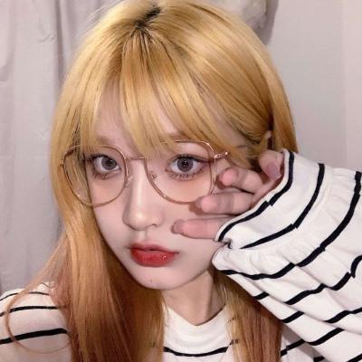 文艺时尚美女头像 高冷只是假象