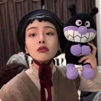 好看不易撞的个性美女高冷头像