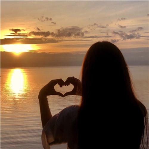 女生头像背影 女生头像背影图片大全