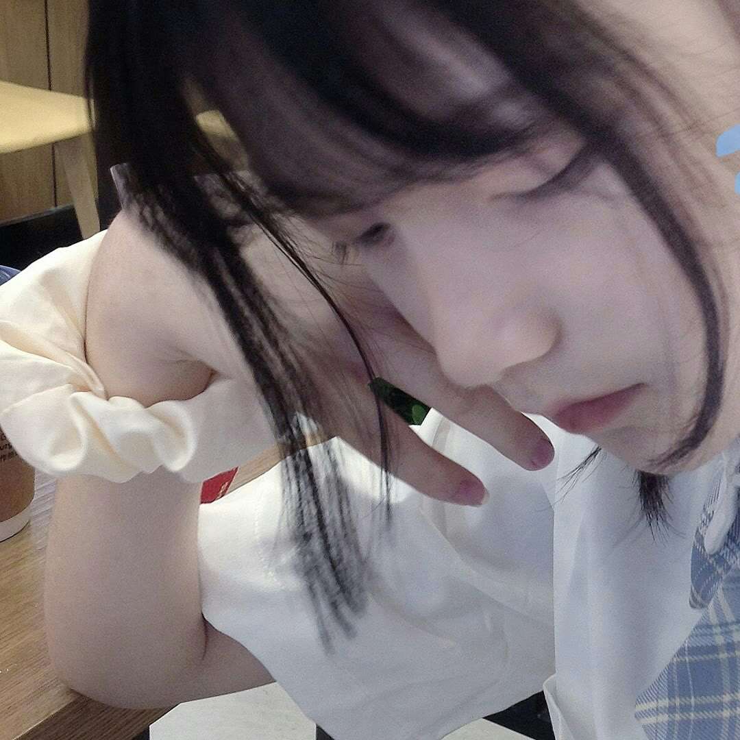 我是迪士尼公主 说不上一模一样吧 但最起码是毫不相干头像图片