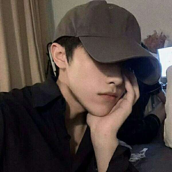 让人疯狂心动的男生帅气迷人头像图片