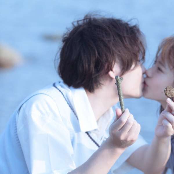 秋是慢慢入的，但冷是突然的‖萘樱媄萊.?头像图片