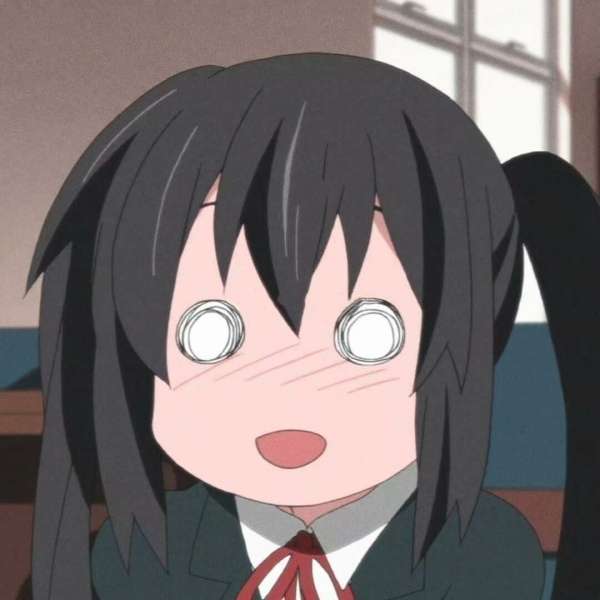 表情好可爱的动漫女生全屏脸头像图片