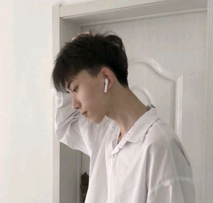 如沐春风的帅气小哥哥高清微信头像图片大全