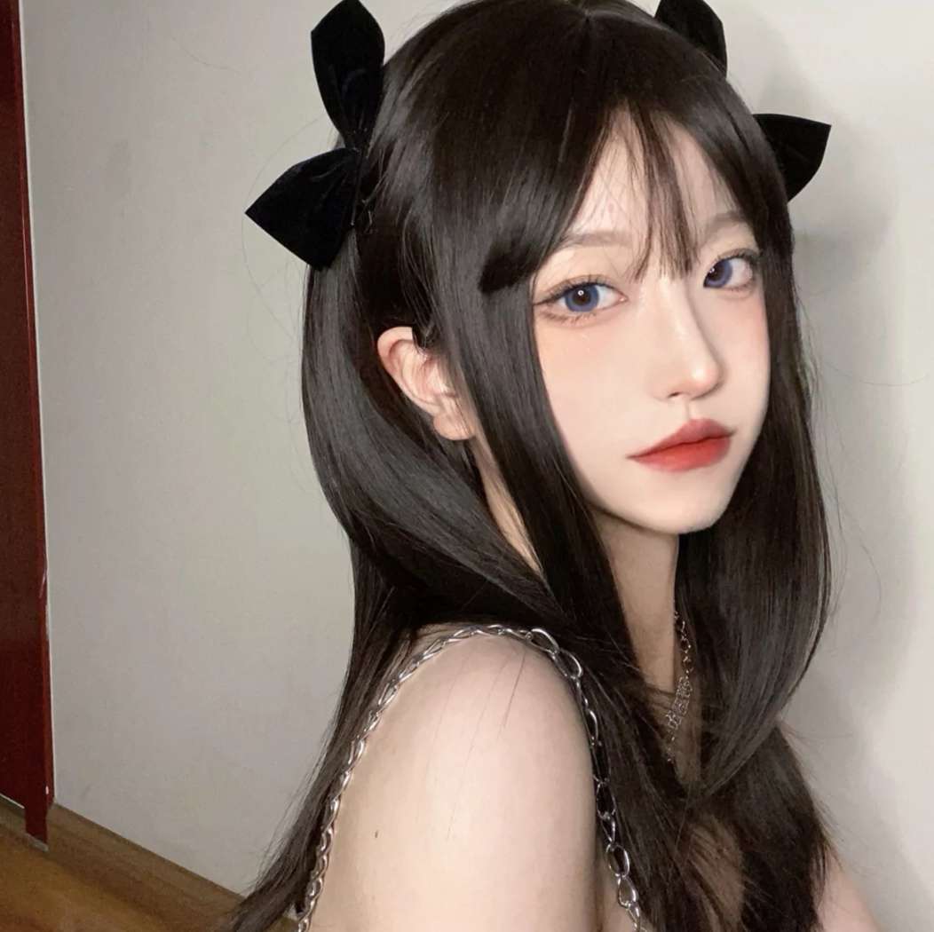 高冷可爱甜美经典女生高清头像图片