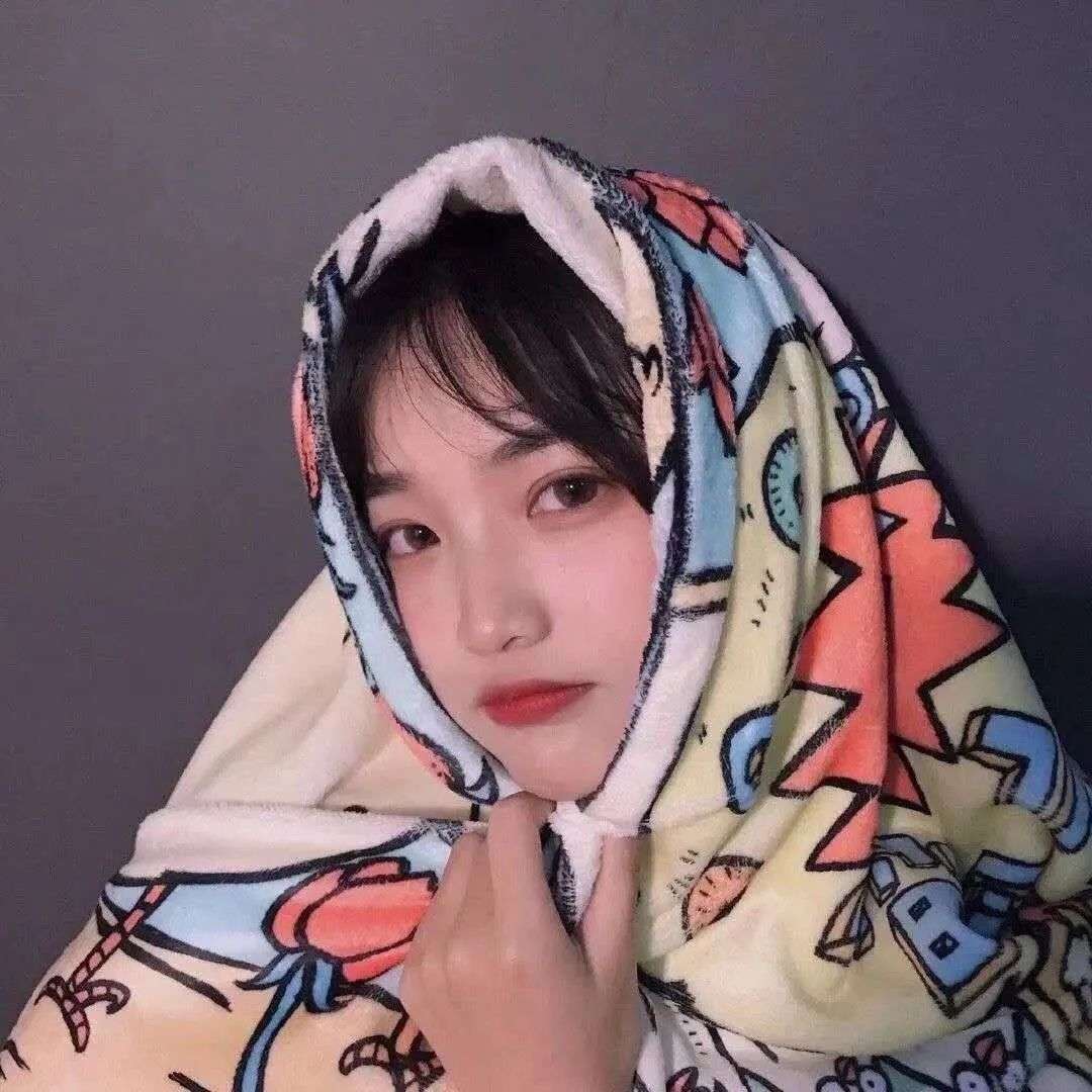 女生 秋天会有炒板栗和新的遇见头像图片