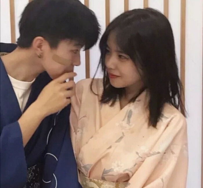 优质真人情侣合照自拍头像图片