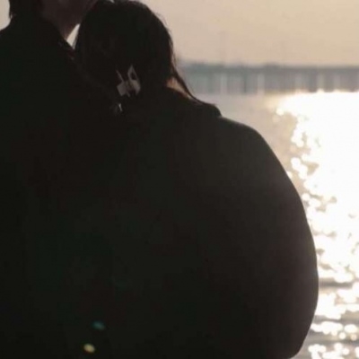 真人一对两张好看的微信情侣头像