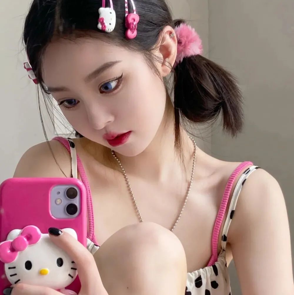 超美女生甜酷气质个性唯美微信高清头像图片