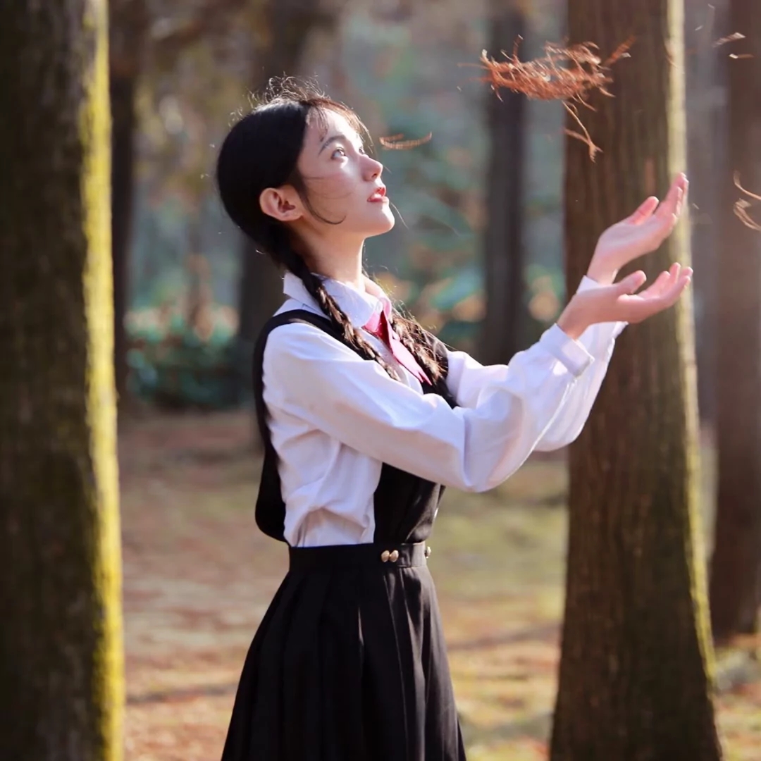 美到让人窒息的ins优质唯美女生微信头像图片