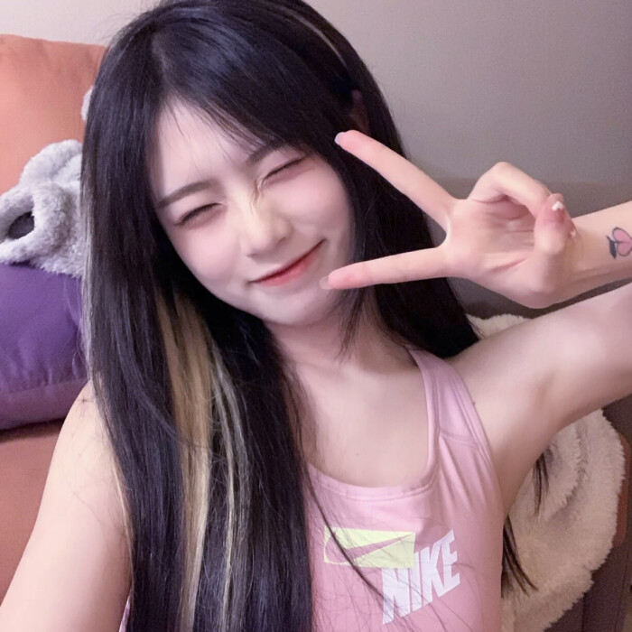 惊艳人心的高颜值气质女生甜美微信头像图片