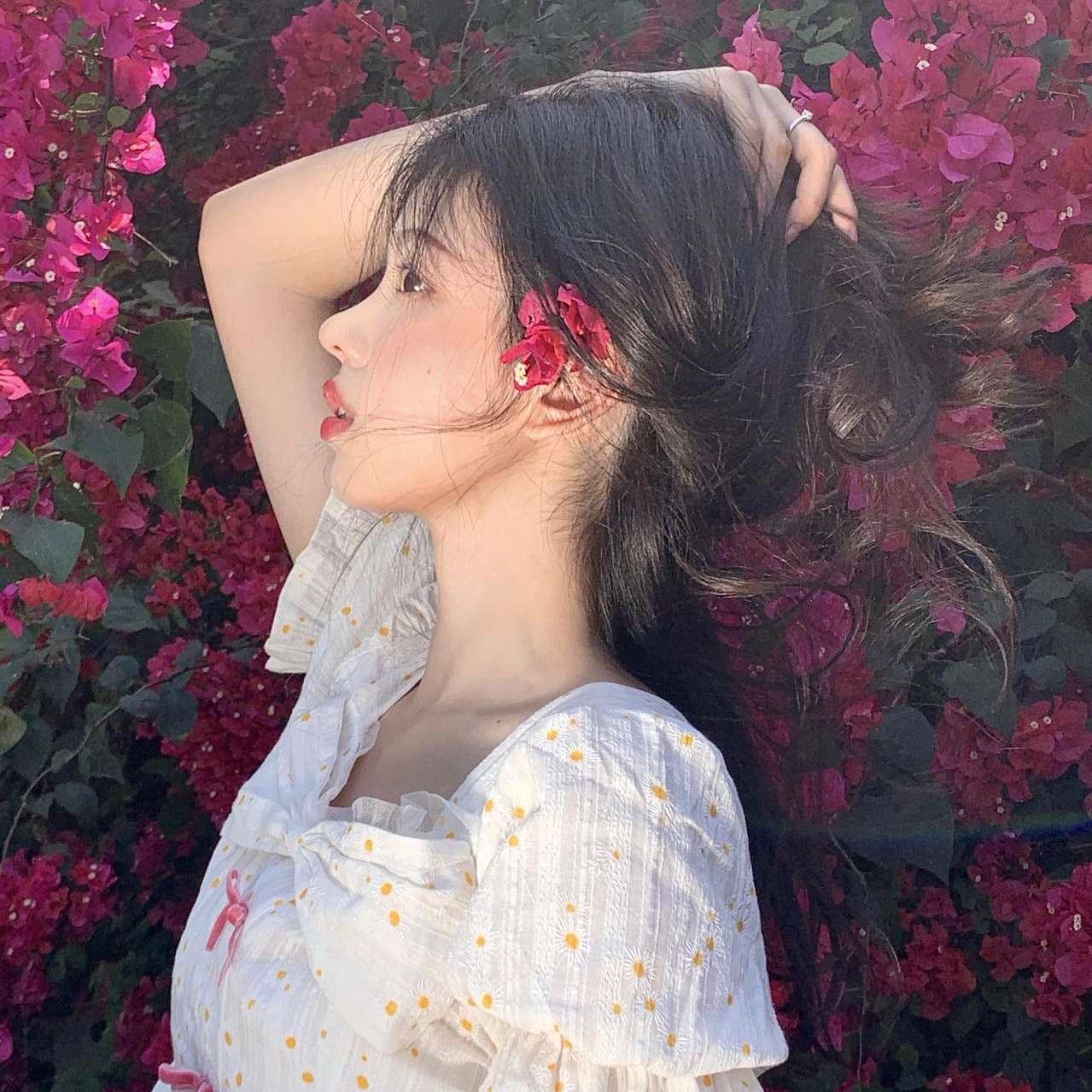 花架下的美女唯美头像图片 偷偷浪漫，别让世俗知道