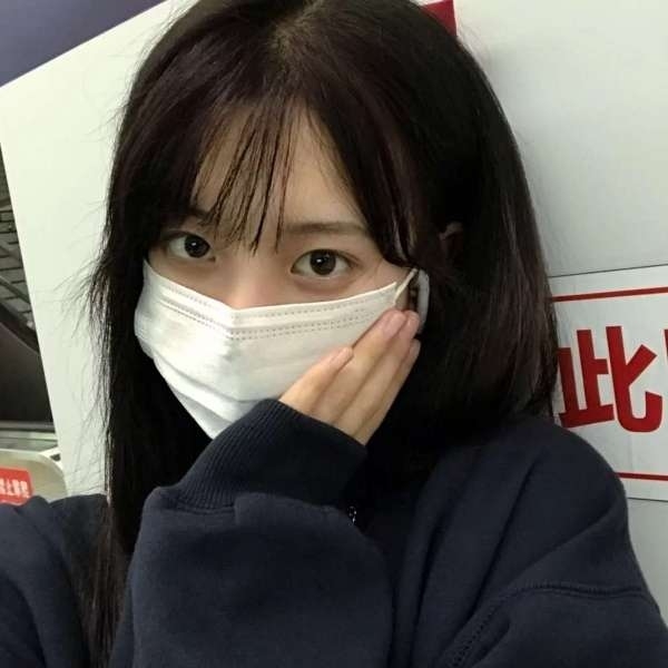 夏天有晚来迟暮的霞光  正如晚来的你皆是笑意头像图片