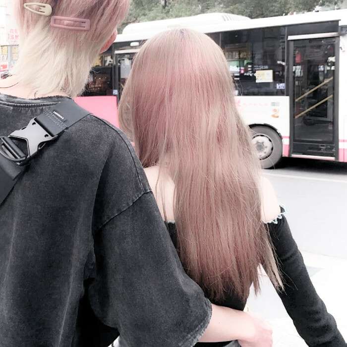 情侣/乖乖跟着我，不要到处乱跑头像图片