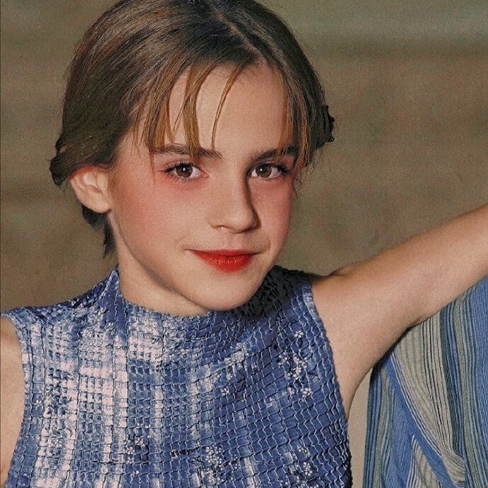 唯美好看的欧美女生气质头像图片大全