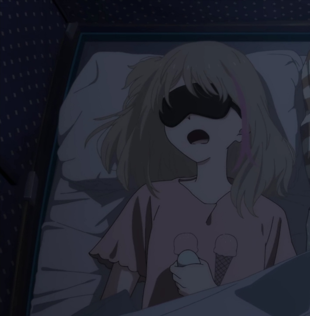 一张床两个人情侣动漫微信头像