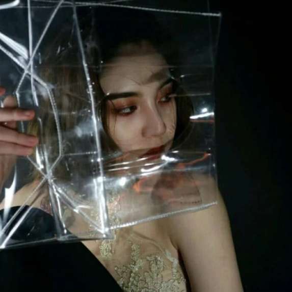 个性酷炫霸气女生头像图片