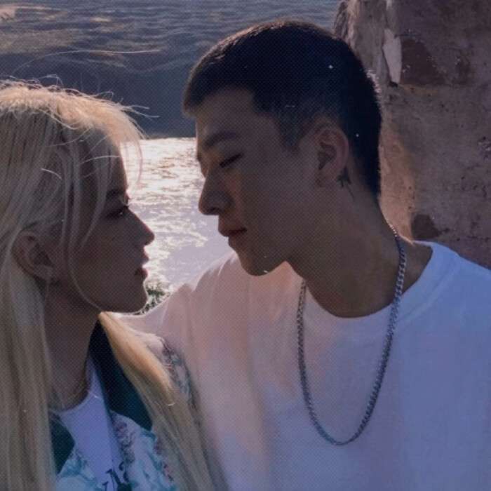 ins真人情头一对两张唯美恩爱情侣头像图片