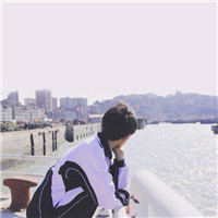 年少悸动的清新帅气男生头像图片