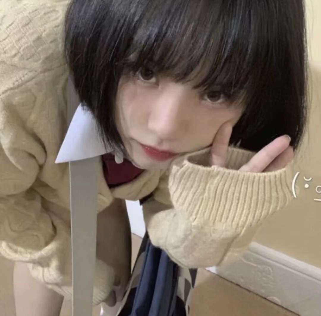 好看的女生冷酷个性微信头像图片